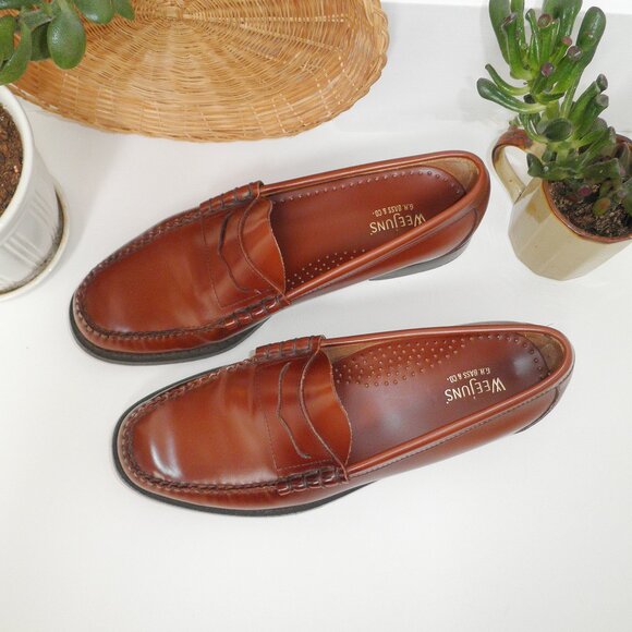 Men's BASS LARSON WEEJUNS LOAFER in Whiskey Brown Size 9 Preppy Office Shoes - Picture 2 of 10